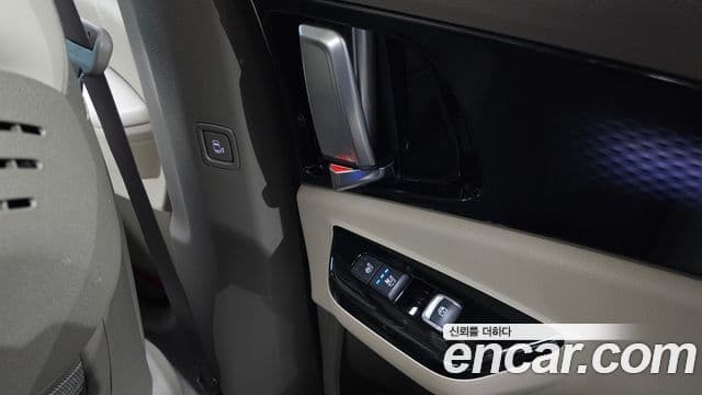 Kia Carnival 2022 — Şəkil 19/20