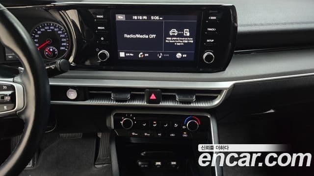 Kia K5 2023 — Şəkil 18/20