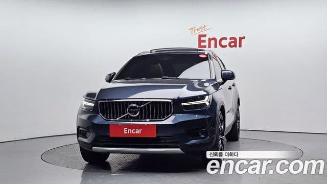 Volvo XC40 2021 — ფოტო 3/20