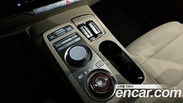 Genesis GV70 2023 — ფოტო 7/20
