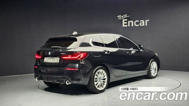 BMW 1 Series 2020 — Фото 2/20