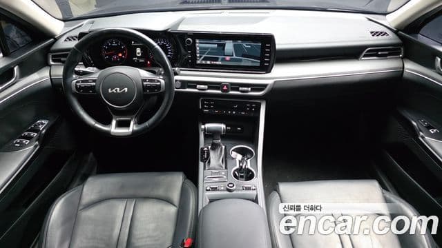 Kia K5 2022 — ფოტო 7/20