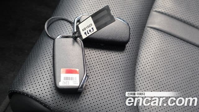Kia K5 2022 — ფოტო 18/20