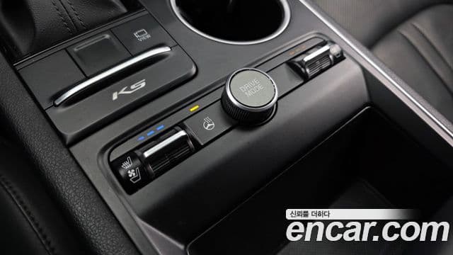 Kia K5 2022 — ფოტო 19/20