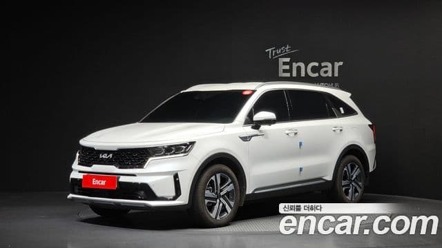 Kia Sorento 2023 — Фото 1/20