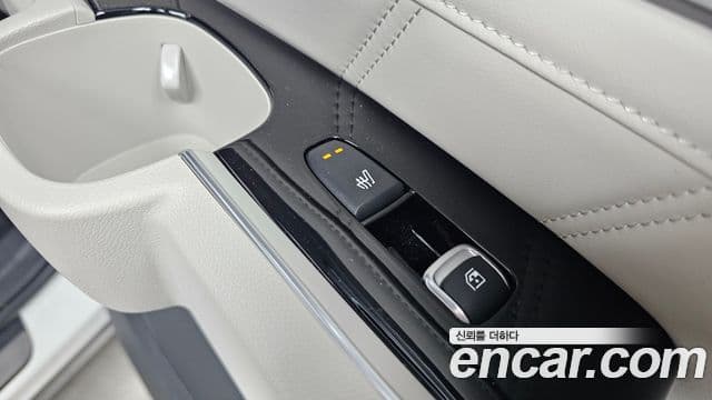 Kia Sorento 2023 — Фото 19/20