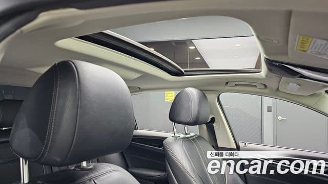 BMW 5 Series 2018 — Şəkil 18/20