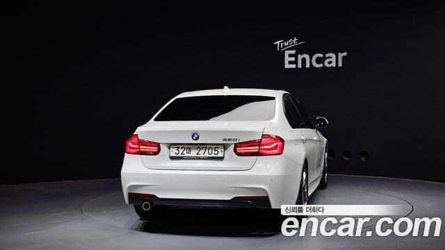 BMW 3 Series 2018 — Фото 4/20