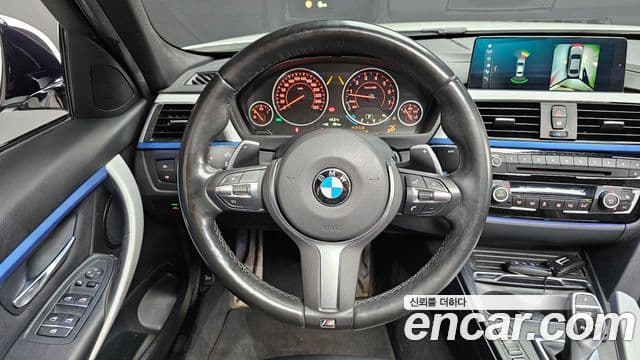 BMW 3 Series 2018 — Фото 13/20