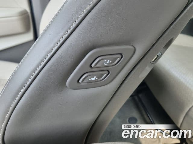 Kia Carnival 2022 — Фото 12/20