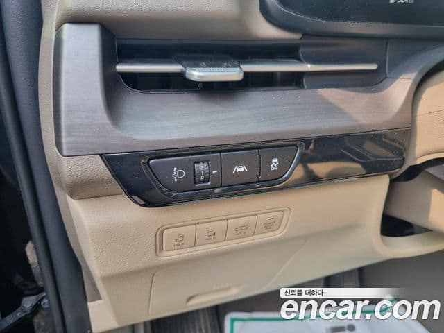 Kia Carnival 2022 — Фото 17/20