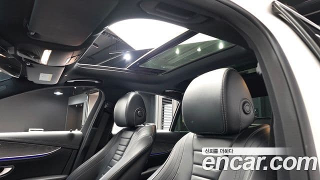 Mercedes-Benz E-Class 2021 — Фото 16/20