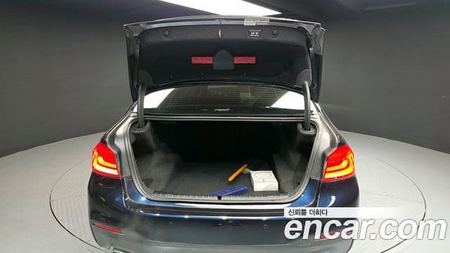 BMW 5 Series 2019 — Şəkil 20/20