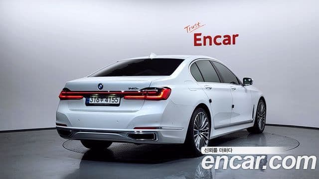 BMW 7 Series 2022 — Photo 17/20