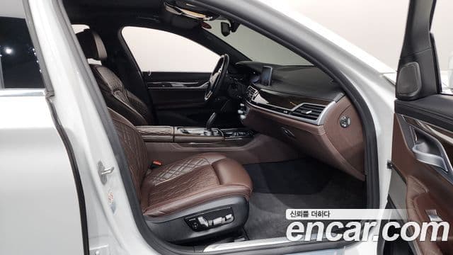 BMW 7 Series 2022 — Photo 10/20