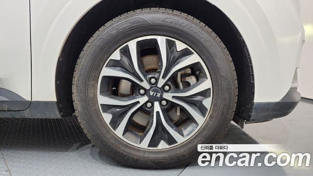 Kia Carnival 2021 — Фото 5/20