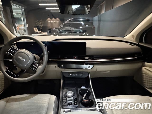 Kia Carnival 2024 — Şəkil 7/20