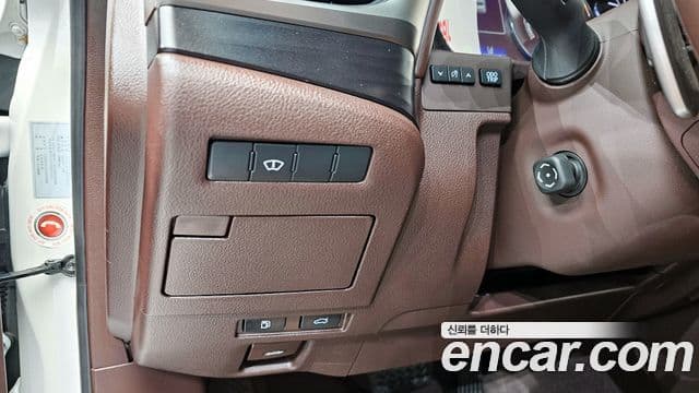 Lexus ES300h 2020 — Şəkil 17/20