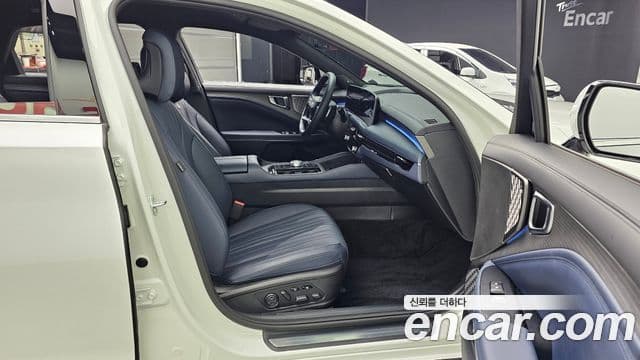 Kia K8 2025 — фото 11 из 20