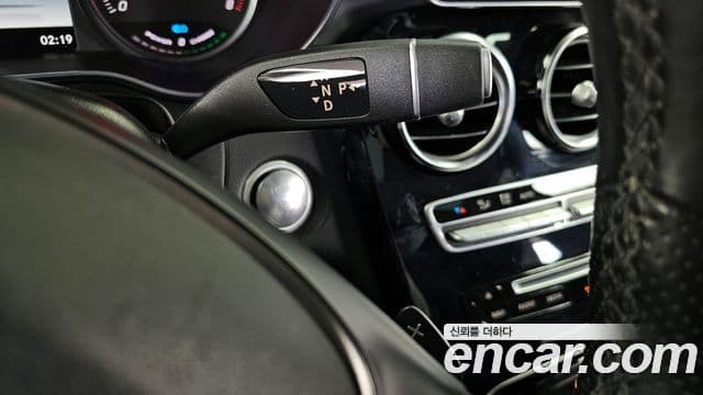 Mercedes-Benz GLC-Class 2018 — Photo 18/20