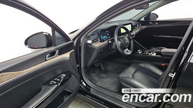 Kia K5 2022 — фото 10 из 20