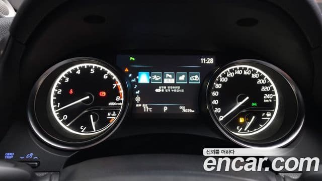 Toyota Camry 2019 — Şəkil 8/20
