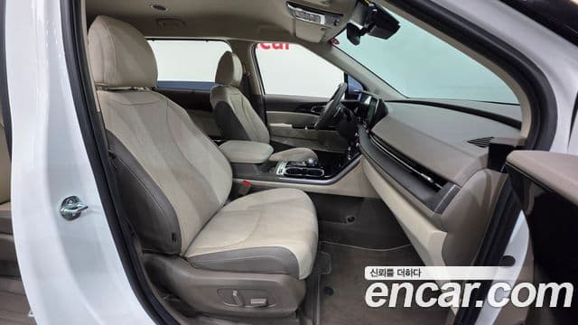 Kia Carnival 2023 — Фото 10/20