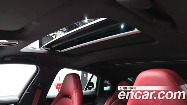 Porsche Panamera, 2021