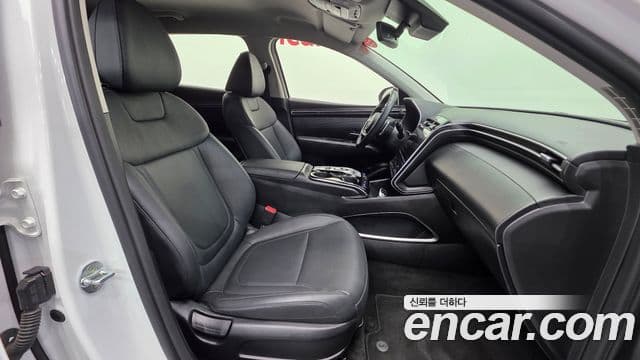 Hyundai The New Tucson 2022 — ფოტო 10/20