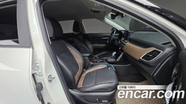 Kia Seltos 2022 — Şəkil 8/20
