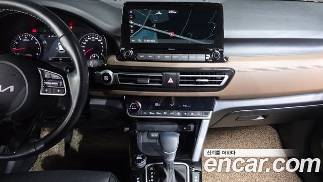 Kia Seltos 2022 — Şəkil 13/20