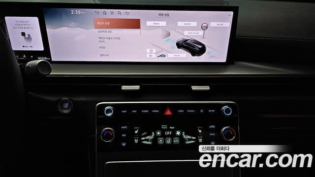 Genesis GV80 2023 — Photo 11/20