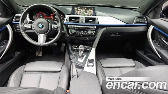BMW 3 Series 2018 — фото 7 из 20
