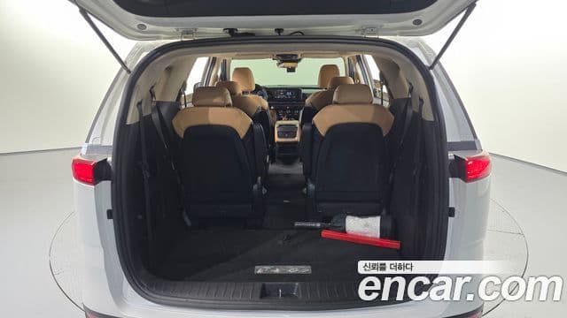 Kia Carnival 2022 — ფოტო 20/20