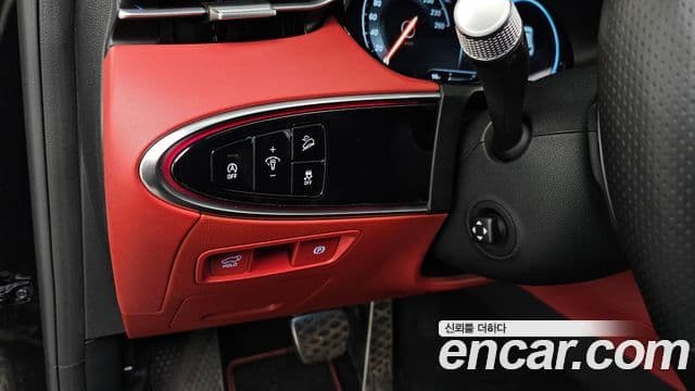 Genesis GV70 2021 — Şəkil 17/20