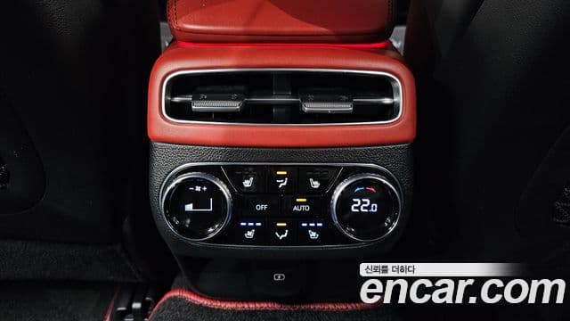 Genesis GV70 2021 — Şəkil 19/20