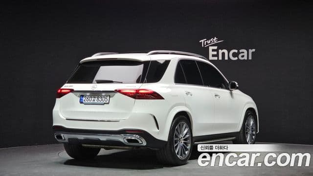 Mercedes-Benz GLE-Class 2025 — ფოტო 2/20