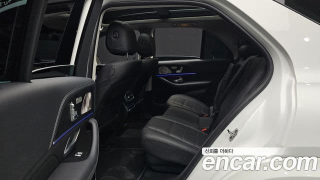 Mercedes-Benz GLE-Class 2025 — ფოტო 5/20