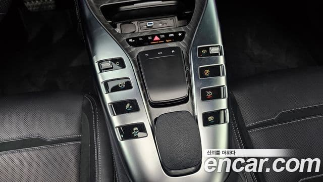 Mercedes-Benz AMG GT 2022 — Photo 13/31