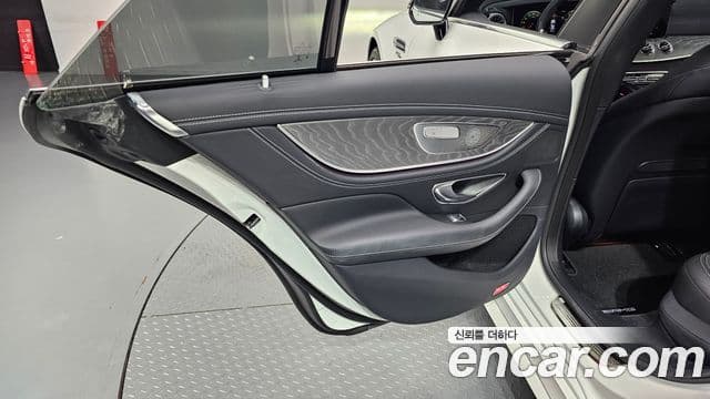 Mercedes-Benz AMG GT 2022 — Photo 24/31