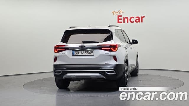 Kia Seltos 2021 — ფოტო 4/20