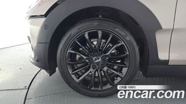 Mini Cooper Clubman 2022 — Photo 14/20