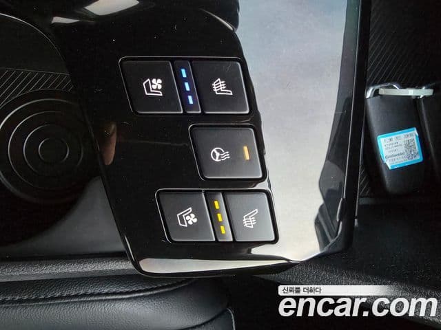 Kia Sportage 2022 — ფოტო 10/18
