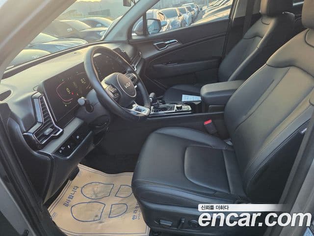 Kia Sportage 2022 — ფოტო 16/18