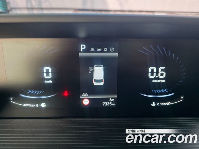 Hyundai Staria 2024 — ფოტო 7/10