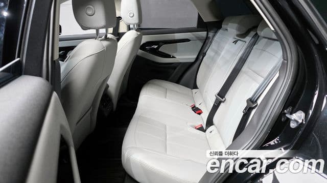 Land Rover Range Rover Evoque 2025 — фото 12 из 20