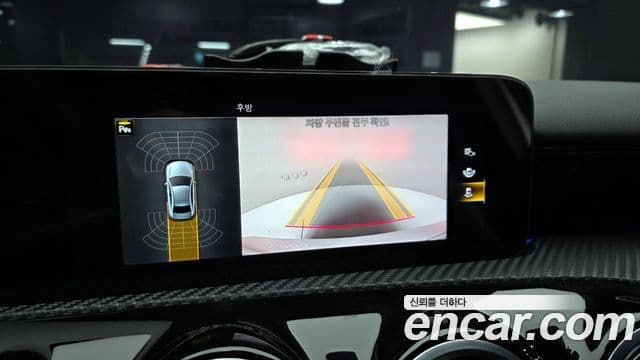 Mercedes-Benz A-Class 2020 — ფოტო 14/20