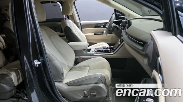 Kia Carnival 2022 — Şəkil 10/20