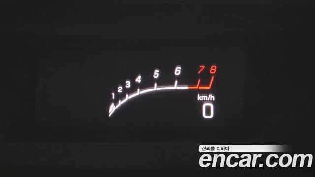 Mercedes-Benz E-Class 2019 — ფოტო 14/20