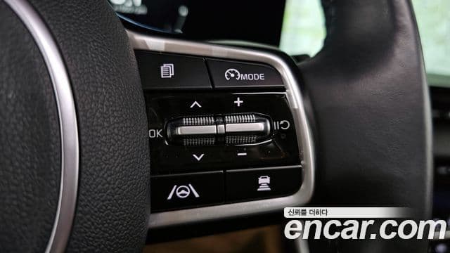 Kia Carnival 2023 — Şəkil 16/20